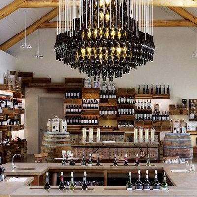 spier-wine-tasting-chandelier